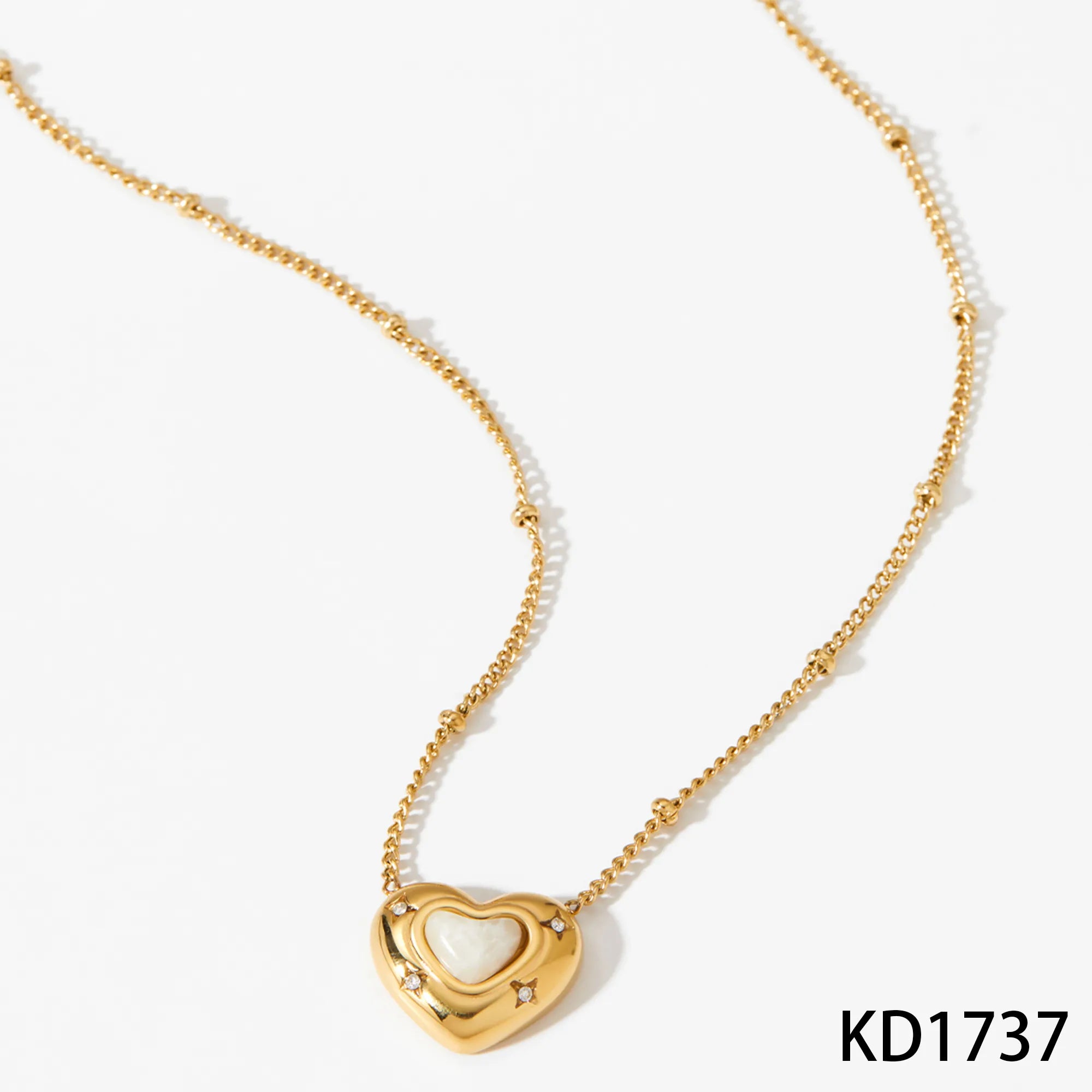 COLLAR CORAZON ESTRELLADO NACAR GOLD