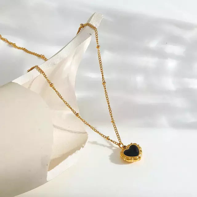 COLLAR HEART VINTAGE BLACK