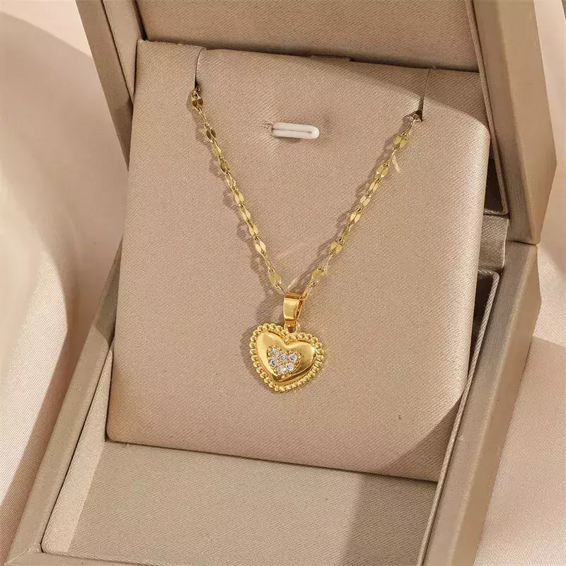 COLLAR MEDALLITA CORAZON