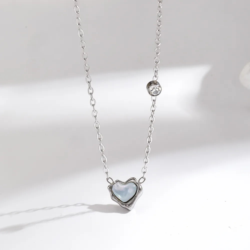 COLLAR CORAZON PERLADO SILVER